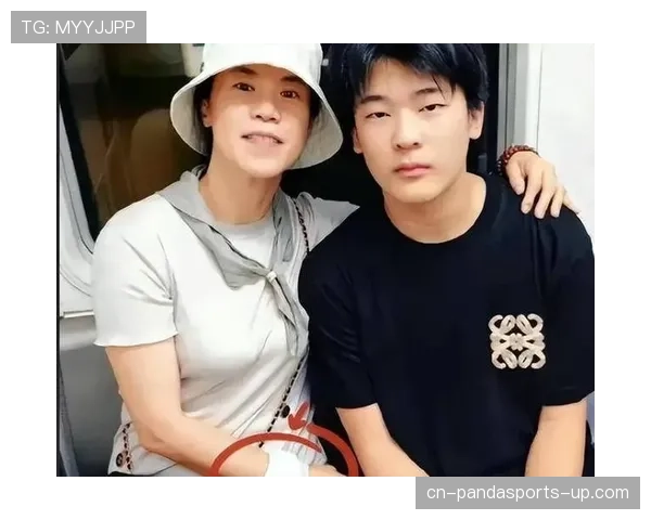 王楠家的乒乓球台比我家客厅还大