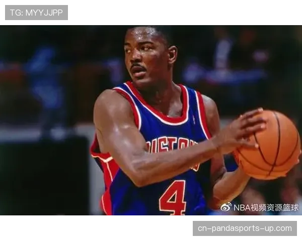 乔·杜马斯突破创造空位三分效率提升明显拉开防守差距