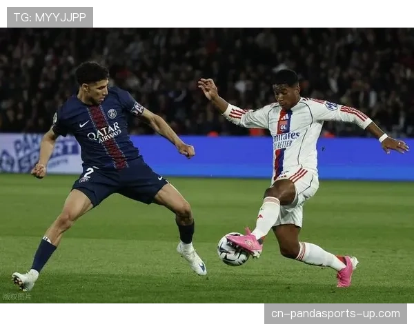 巴黎圣日耳曼多线作战压力加剧，阵容深度能否支撑赛季走势？